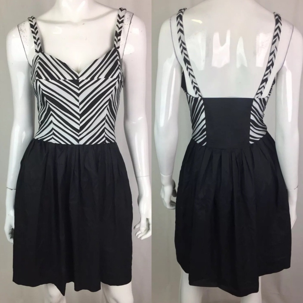 Betsey Johnson Womens Black White Chevron Stretchy Ruched Fit Flare Dress